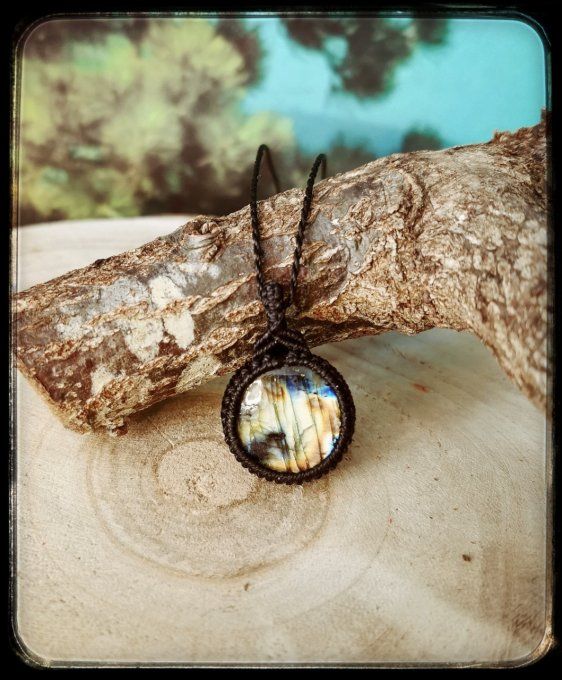 Pendentif micro-macramé "LABRADORITE"