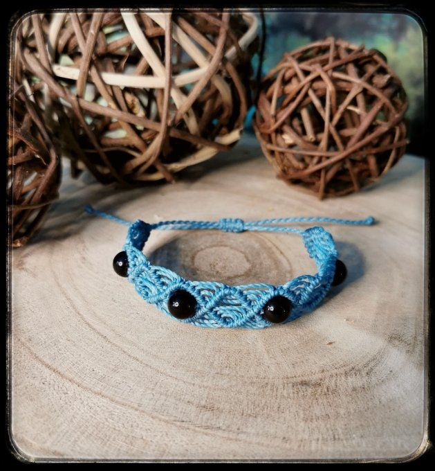 Bracelet micro-macramé 